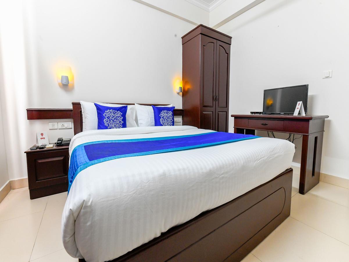 Oyo 11309 Hotel Green Land Residency Коччи Экстерьер фото